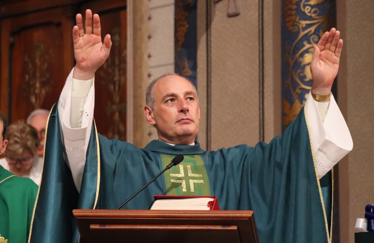 Foto de capa da notícia Comunidade da Catedral de Caxias do Sul celebra os 22 anos de sacerdócio do padre Volnei Vanassi
