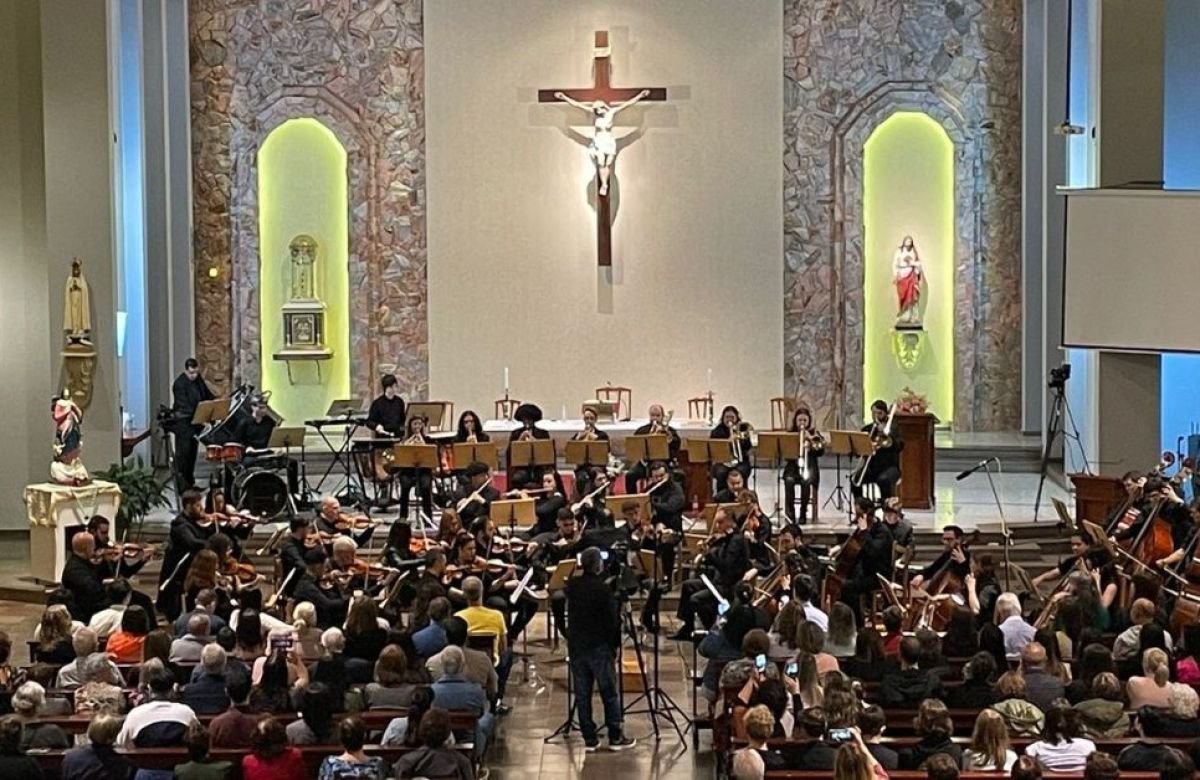 Foto de capa da notícia Orquestra Acadêmica da UCS leva Concerto Clássico Solidário à Catedral Santa Teresa