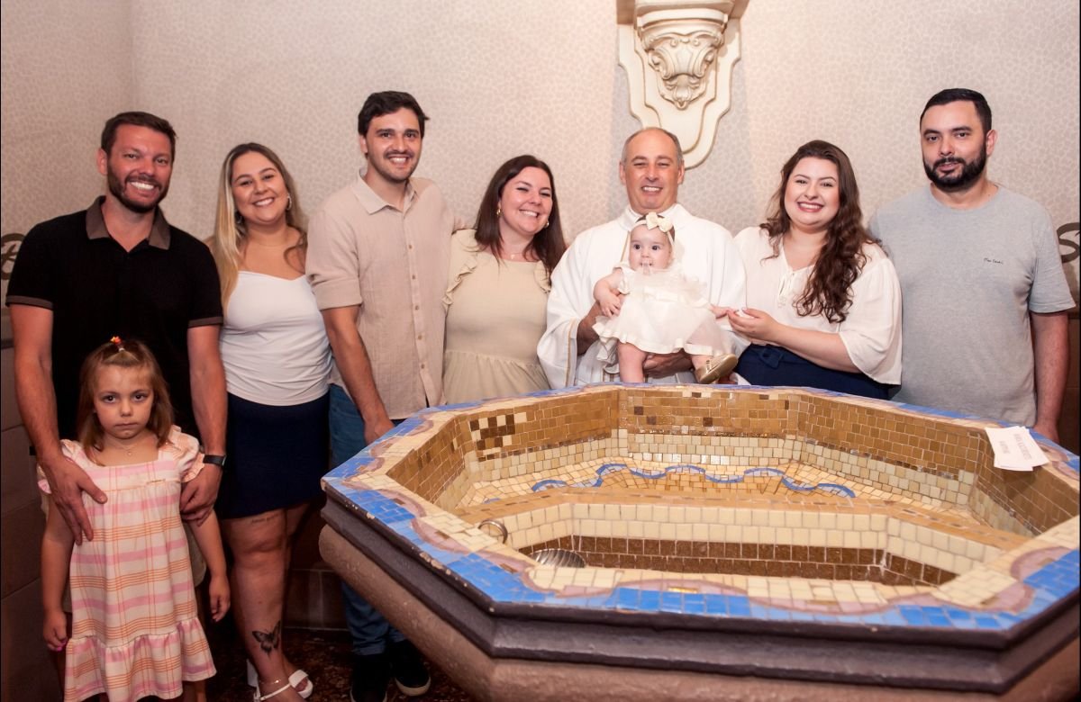 Foto de capa da notícia Sacramento do Batismo das crianças na celebração da Apresentação do Senhor de 2025, na Catedral de Caxias do Sul