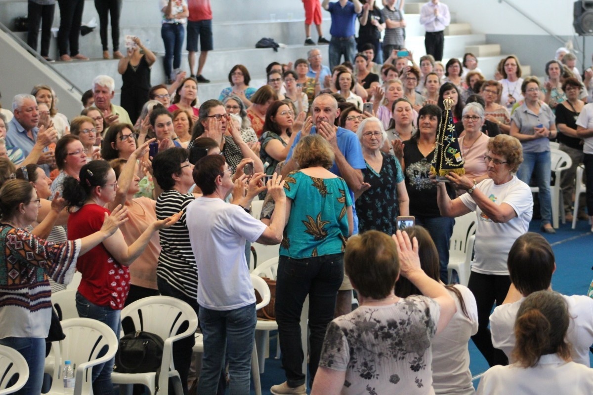 "Com a Mãe Aparecida, reconstruir a esperança" será o tema do 42º Encontro de Zeladoras de Capelinhas da Diocese de Caxias do Sul