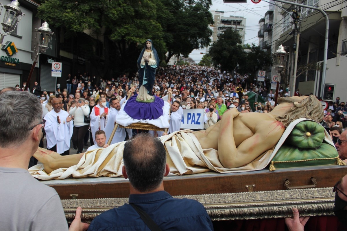 Confira a programação do Tríduo Pascal 2023 nas paróquias da Diocese de Caxias do Sul