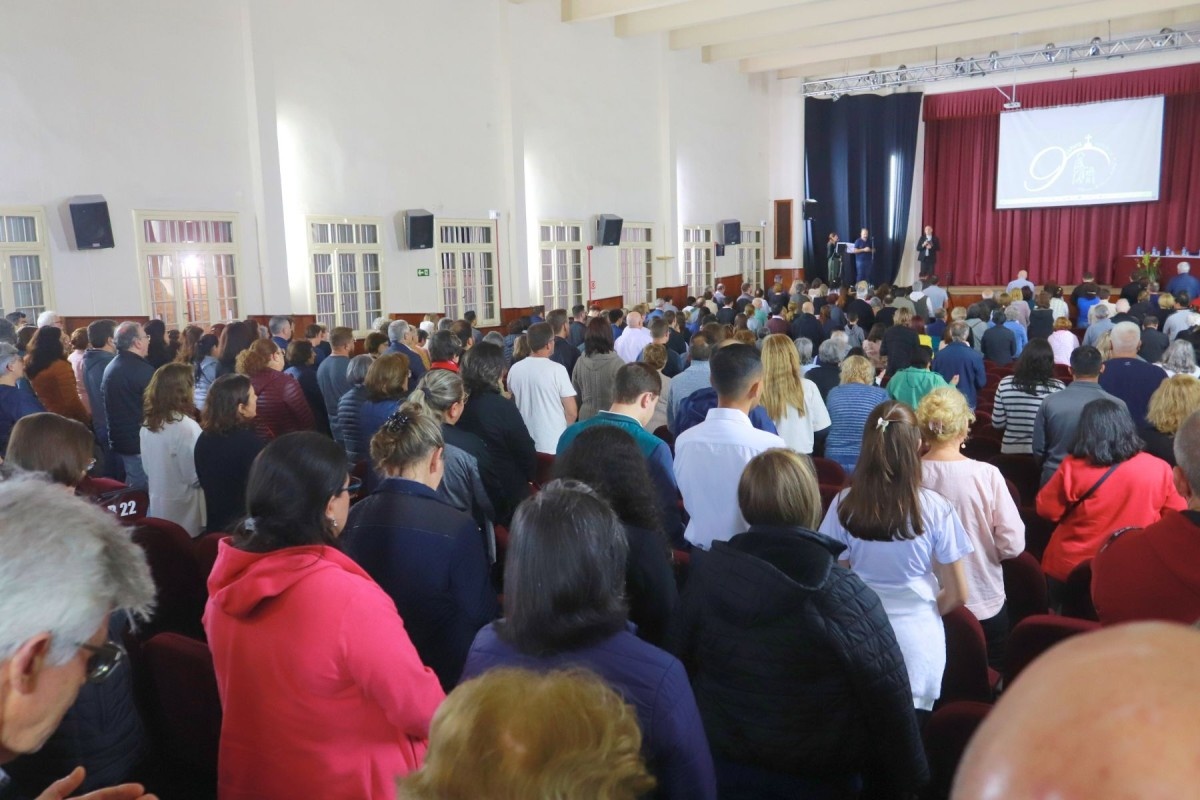 Semana Teológica de Caxias do Sul encerra com a conferência sobre os 10 anos de pontificado do Papa Francisco