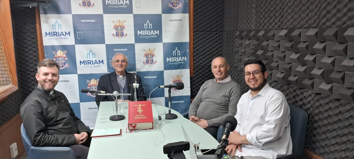 "A Missa vai mudar?", pergunta o programa Razões da Fé ao abordar a nova edição do Missal Romano para o Brasil