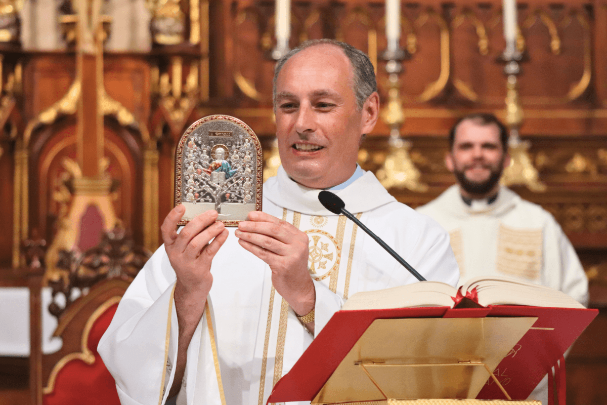 Padre Volnei Vanassi celebra 20 anos de sacerdócio, na Catedral Diocesana de Caxias do Sul