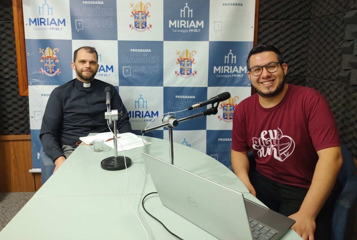 "Fé, esperança e caridade podem se traduzir em ações de oração, jejum e esmola?" pergunta o programa Razões da Fé