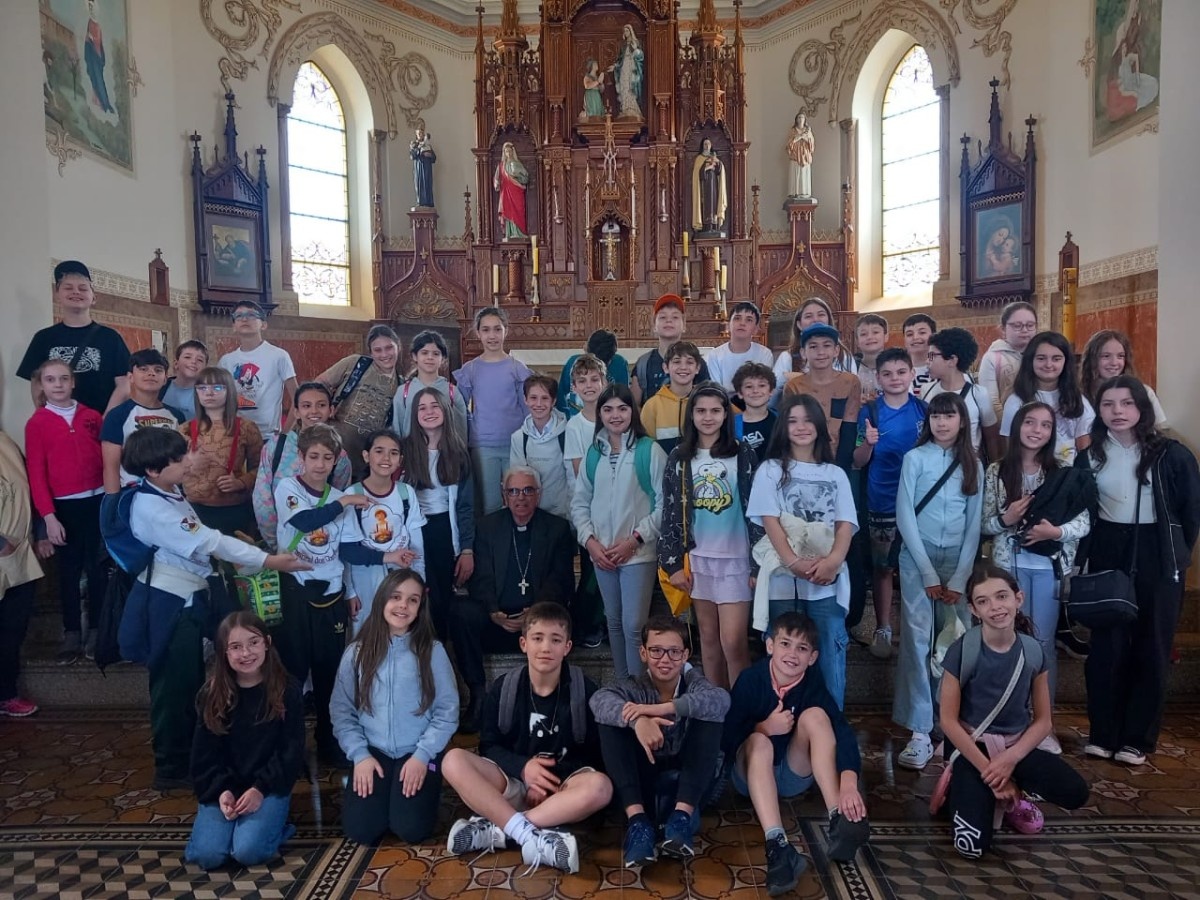 Catequizandos da Catedral de Caxias  visitam Santuário de Caravaggio e conhecem devoção ao Beato Carlo Acutis