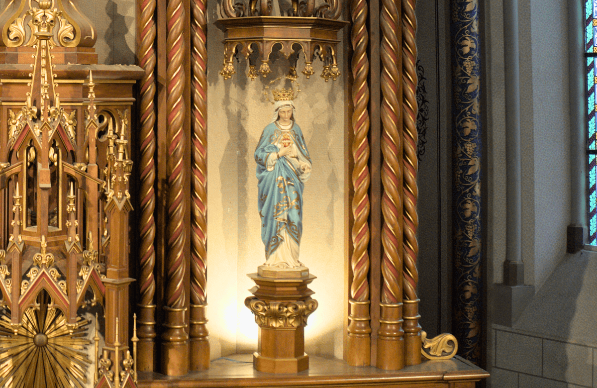 Foto de capa da notícia Catedral Santa Teresa D'Ávila terá grupo do Terço dos Homens dedicado à Maria Mãe de Deus