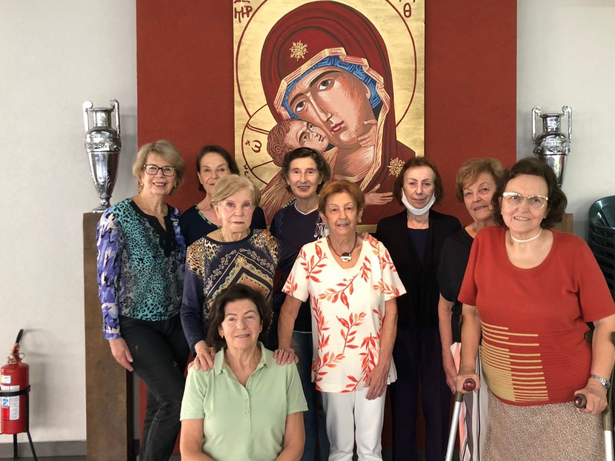 Comunidades da Catedral Santa Teresa D'Ávila: sinal de oração e comunhão